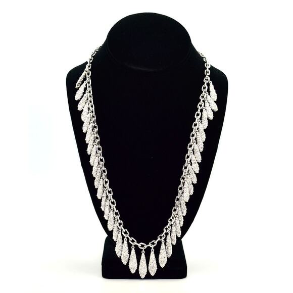 A6 CROWN TRIFARI Vintage Silver-tone Cleopatra Style Skeleton Key Charm Necklace - Picture 1 of 3